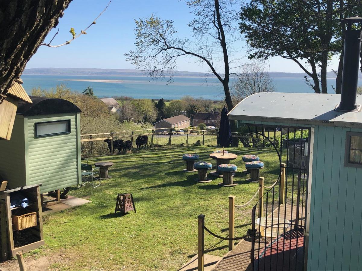 דירות לאנלי Bronllys Farm Coastal Self-Catering מראה חיצוני תמונה