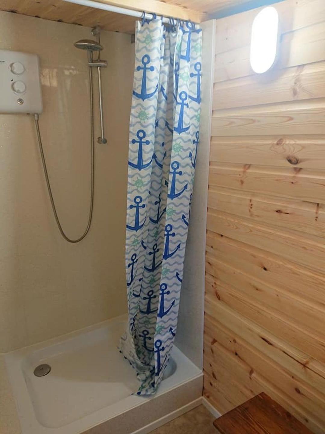 דירות לאנלי Bronllys Farm Coastal Self-Catering חדר תמונה