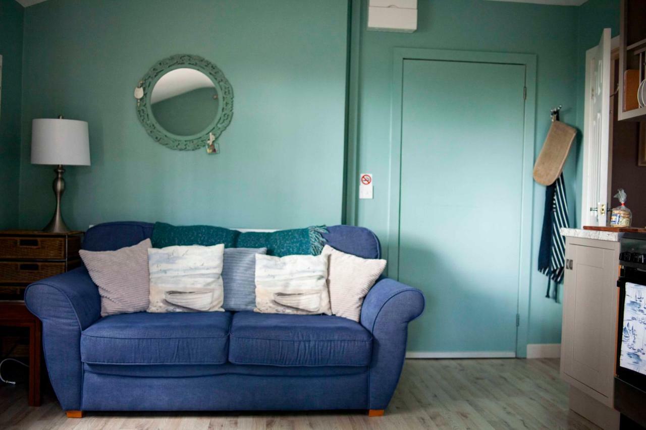דירות לאנלי Bronllys Farm Coastal Self-Catering מראה חיצוני תמונה